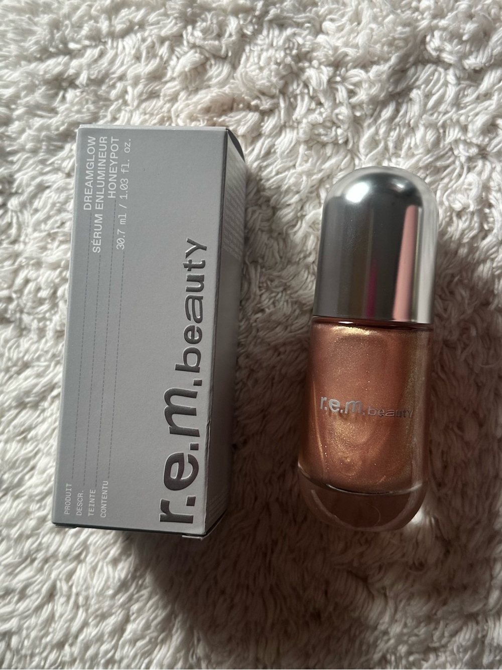 r.e.m beauty- dreamglow highlight serum